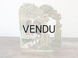 アンティーク 立体クロモ お人形遊びと読書する子供達 - AU BON MARCHE -