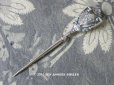 画像1: 19世紀 アンティーク シルバー製 目打ち 薔薇のガーランド  裁縫道具 (1)