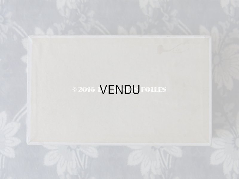 画像3: 1900年代 アンティーク 『マルキーズ・ ドゥ・セヴィニエ』のお菓子箱 GOUTERS DES PENSIONNAIRES CHOCOLAT DE ROYAT - MARQUISE DE SEVIGNE PARIS -