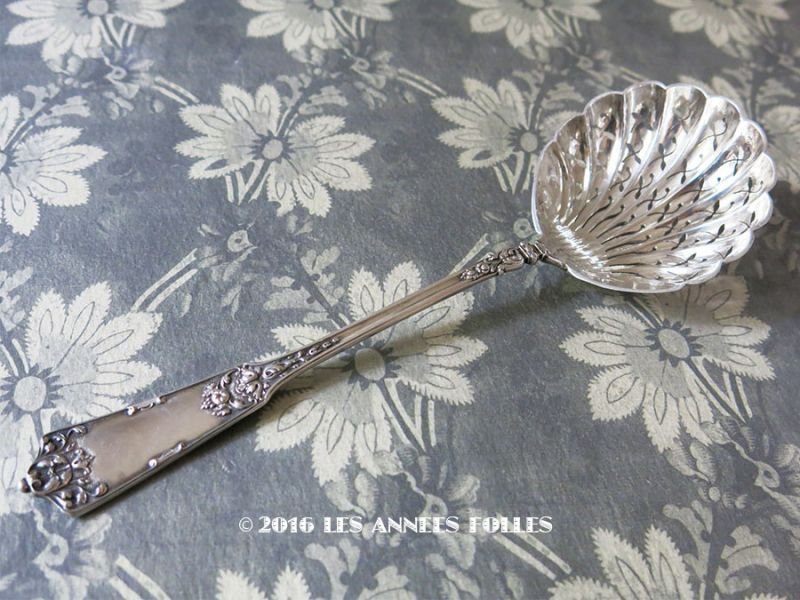画像1: 19世紀末 アンティーク シルバー製 シュガースプーン 花模様 シルバー950