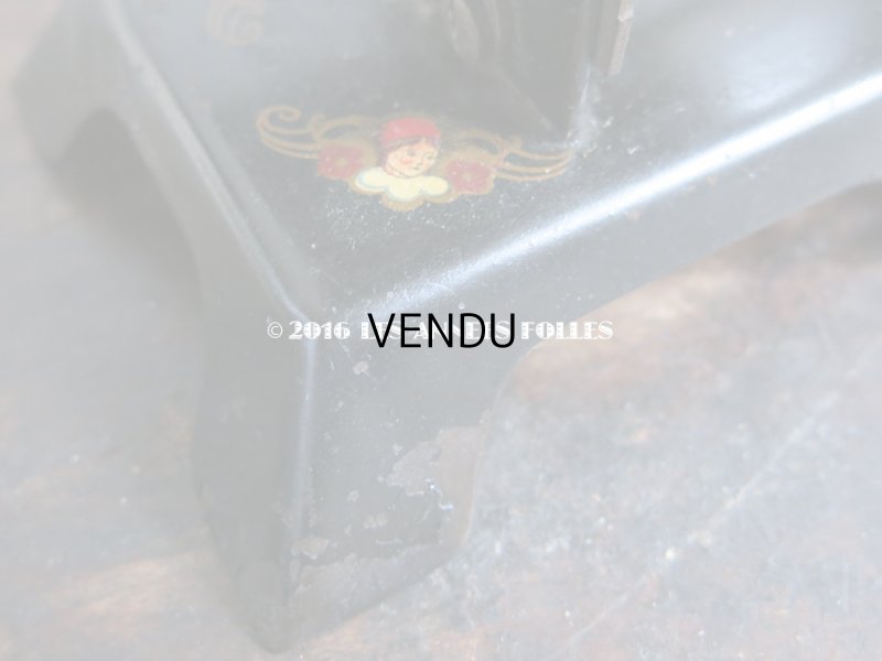 画像12: 1930年代 アンティーク トイミシン 赤ずきんちゃん CASIGE