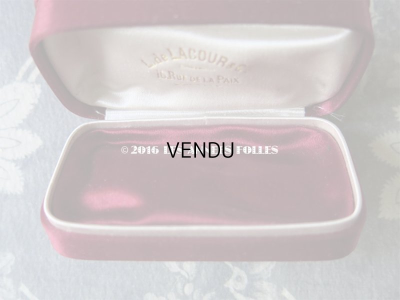 画像7: 19世紀末 アンティーク ジュエリーボックス ボルドー色 シルクサテン地