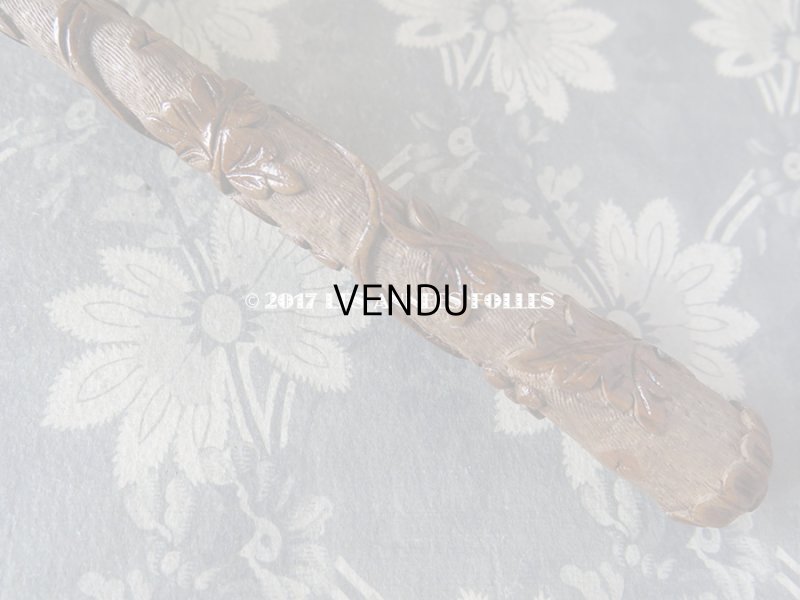 画像5: 19世紀末 アンティーク  シルク製 ブルーグレーの日傘 ポンポン付 リーフ柄 木製の柄