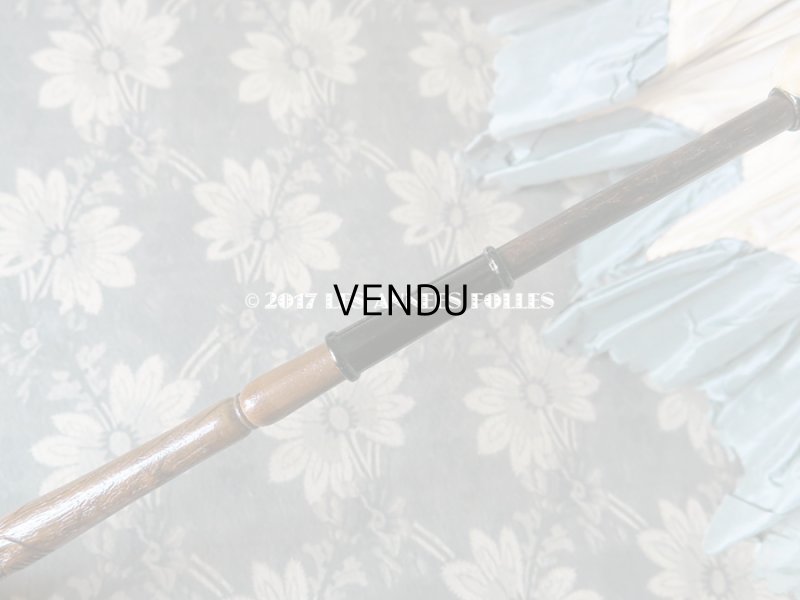 画像7: 19世紀末 アンティーク  シルク製 ブルーグレーの日傘 ポンポン付 リーフ柄 木製の柄