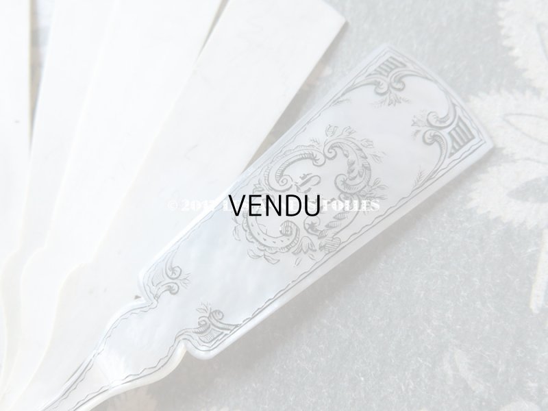 画像8: 19世紀初頭  舞踏会の手帳 ペンシル付 マザーオブパール製 ファン型 CARNET DE BAL カルネ・ド・バル