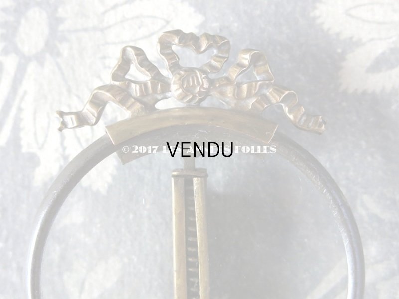 画像4: アンティーク メタル製 とても小さなフォトフレーム リボン