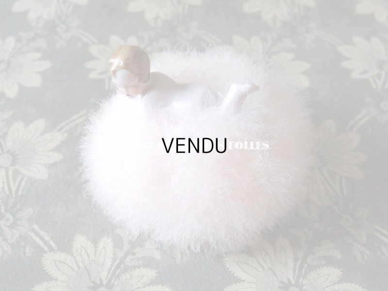 画像4: アンティーク パフ 白鳥の羽根 & BEBEのセラミック人形