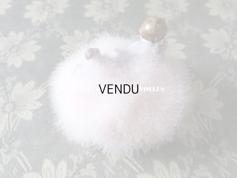 画像3: アンティーク パフ 白鳥の羽根 & BEBEのセラミック人形