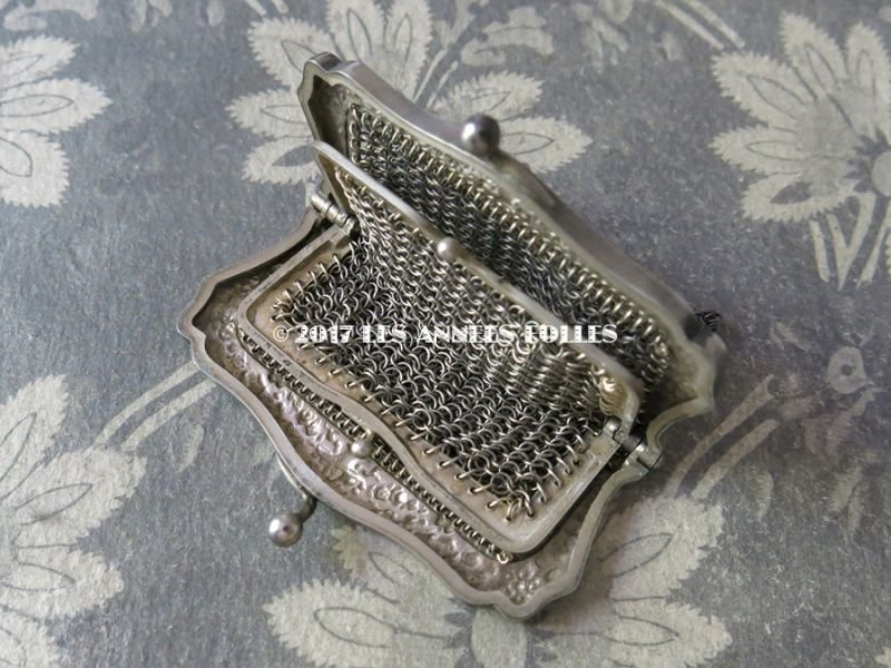 画像5: 1900年代 アンティーク シルバー製 メタルメッシュ コインケース 内ポケット付 花かご&薔薇とリボンのガーランド
