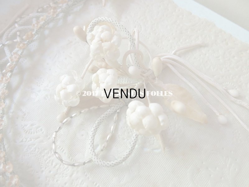 画像4: 未使用 1920年代 箱入り アンティーク 薔薇のワックスフラワーのヘッドリース & ブローチ2点のセット ウェディング 結婚式 ティアラ 20