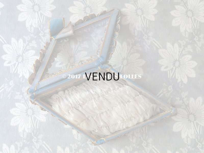 画像5: アンティーク ジュエリーボックス リボンワーク ライトグレーのクッション