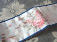 画像2: 19世紀 アンティーク シルク製  ぼかし織 リボン ピンクの薔薇模様 62cm (2)