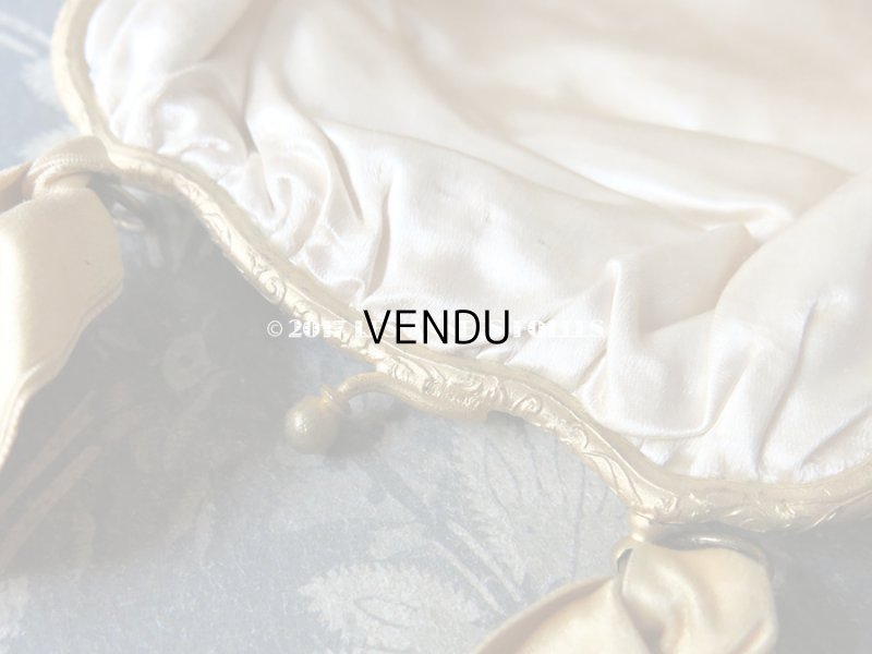 画像10: 未使用 19世紀 アンティーク  シルク製 クリーミーオレンジ色のオモニエール  ロカイユ装飾