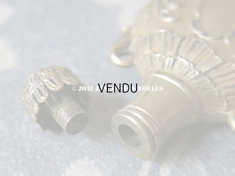 画像6: 19世紀末 アンティーク  携帯用 気付け薬の小瓶  ロカイユ装飾