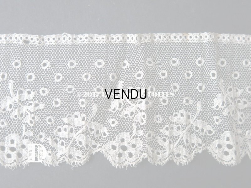 画像12: 1900年代 アンティーク 花とリーフ＆ドット柄のレース アイボリー