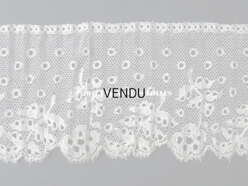 画像7: 1900年代 アンティーク 花とリーフ＆ドット柄のレース アイボリー