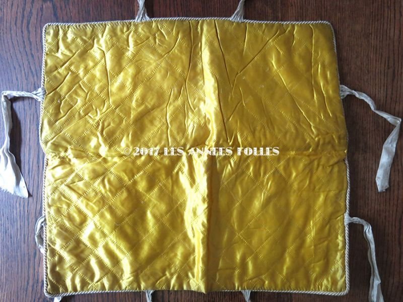 画像15: ＊蚤の市＊アンティーク 大きなハンキーケース クロスステッチ シルク製 ハンカチ用ポシェット MOUCHOIRS