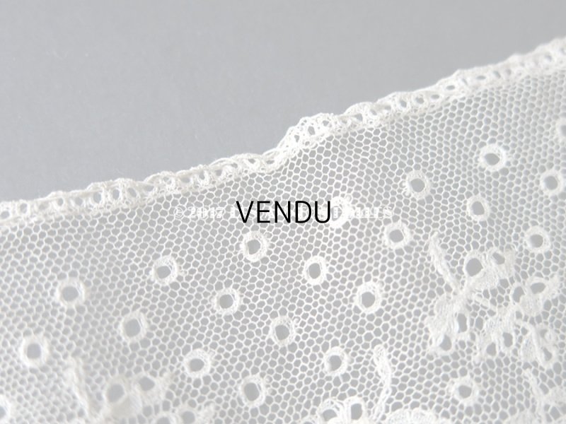 画像3: 1900年代 アンティーク 花とリーフ＆ドット柄のレース アイボリー