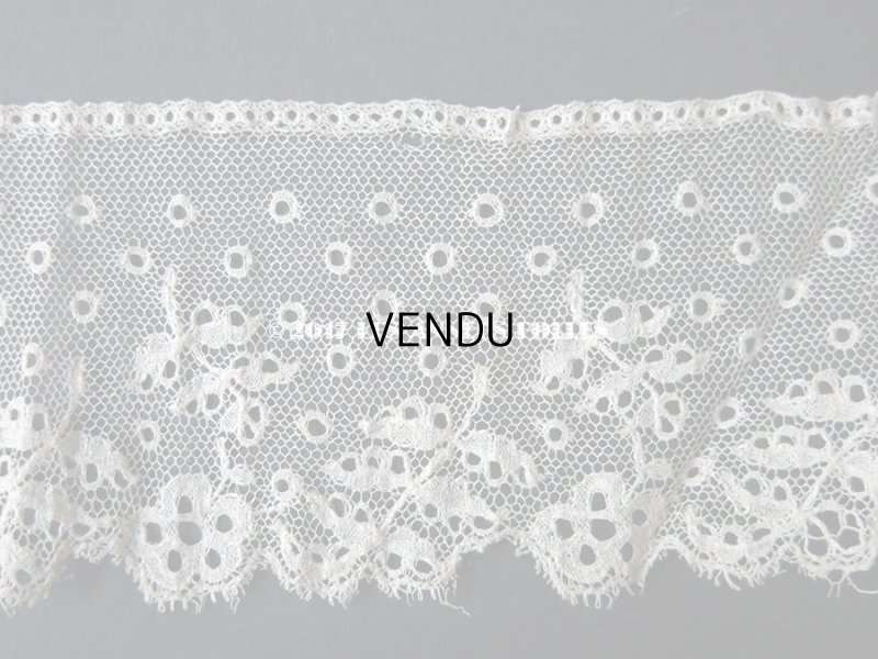 画像10: 1900年代 アンティーク 花とリーフ＆ドット柄のレース アイボリー