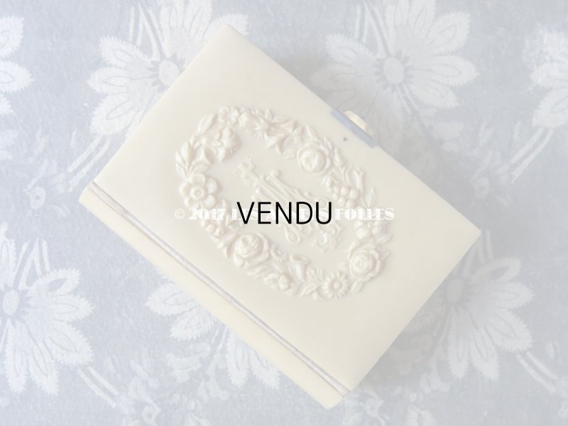 画像3: 1887年 アンティーク 薔薇のリース  ミサ典書 セルロイド製