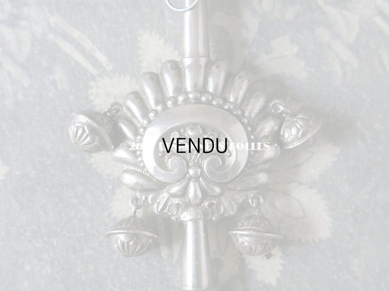 画像3: 19世紀 ナポレオン3世 アンティーク ラトル 薔薇の花かご ガラガラ 笛付き シルバー＆ボーン製