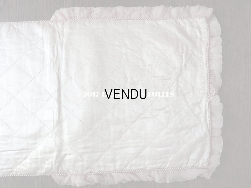 画像8: 1900年代 アンティーク シルク製 ハンキーケース  パウダーピンク色 モノグラムのメダイヨン ハンカチ用ポシェット MOUCHOIRS