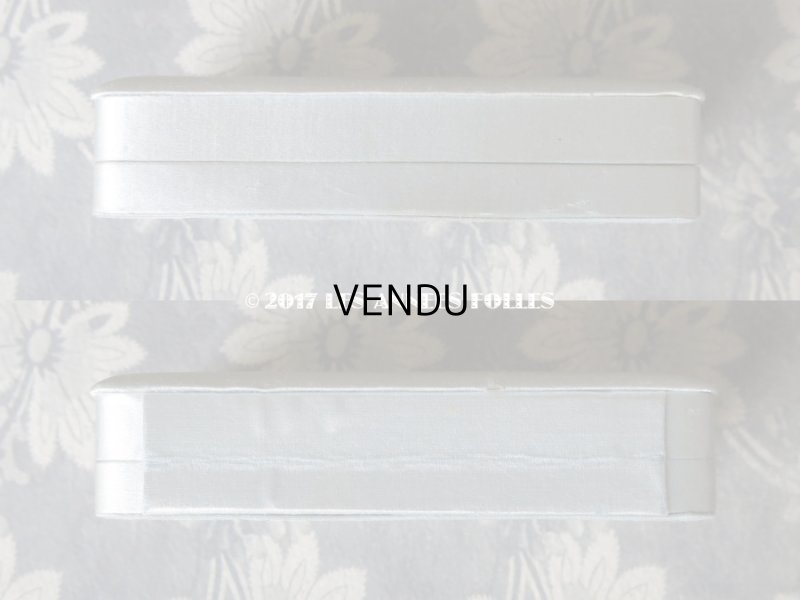 画像7: アンティーク ジュエリーボックス パールブルーのシルクサテン