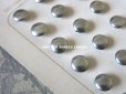 画像3: 19世紀 アンティーク ガラス製 パールボタン シルバー 10mm  24ピース (3)
