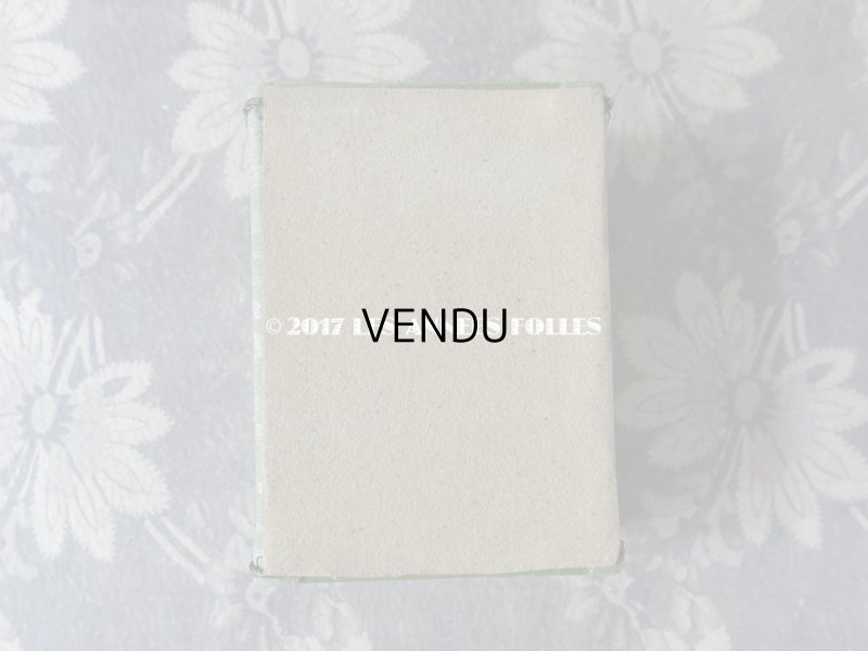 画像4: 19世紀 アンティーク 薔薇の花かごのリボン刺繍入り　小さな引き出し箱