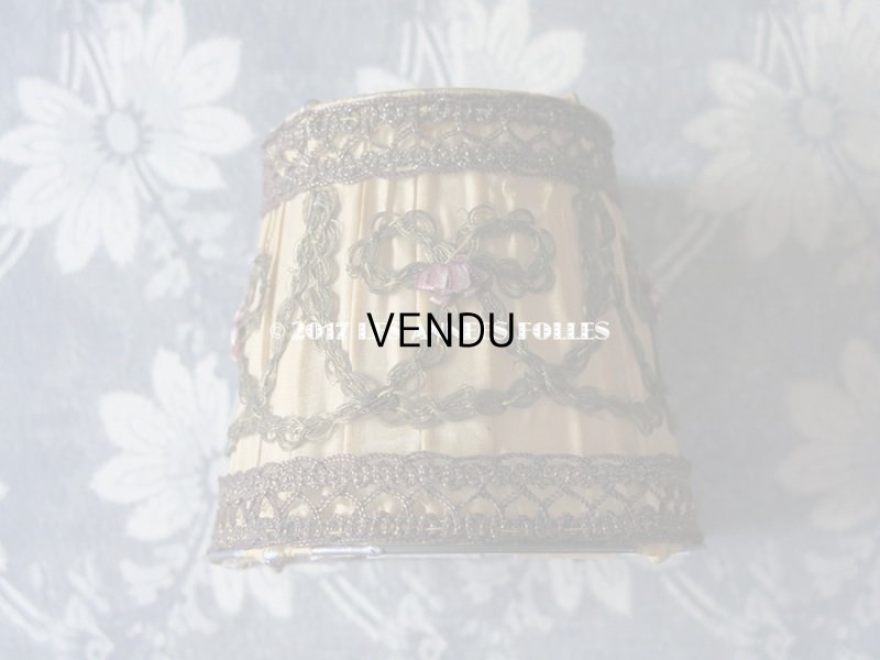 画像9: 19世紀末 アンティーク ロココ調 小さな ランプシェード 淡い山吹色