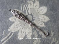 １9世紀 英国製 アンティーク  シルバー製 シャトレーヌ用 小さなかぎ針 