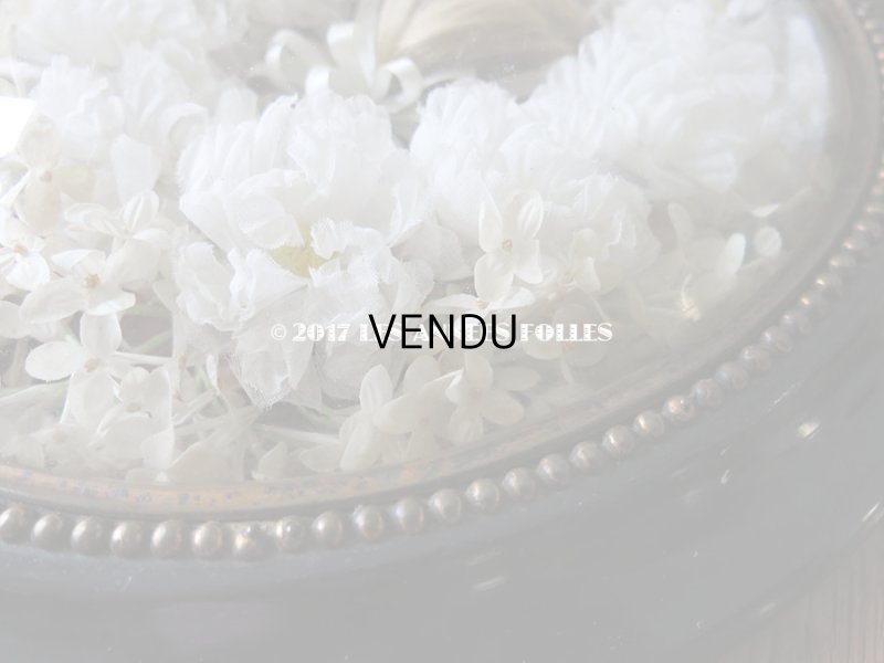 画像7: 19世紀 アンティーク ルリケール　聖遺物のガラスフレーム  白い布花 