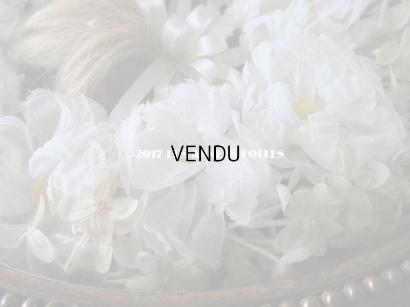 画像6: 19世紀 アンティーク ルリケール　聖遺物のガラスフレーム  白い布花 