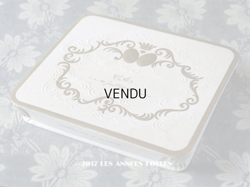 画像2: アンティーク 『マルキーズ・ ドゥ・セヴィニエ』　ドラジェのお菓子箱 バテム BAPTEME 16 JUILLET 1955 - MARQUISE DE SEVIGNE PARIS -