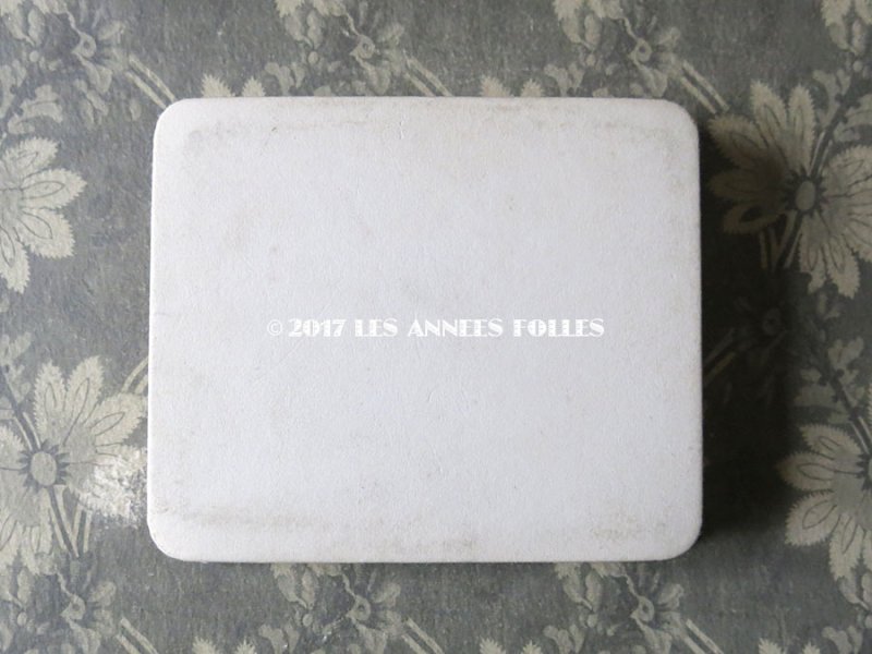 画像4: アンティーク 『マルキーズ・ ドゥ・セヴィニエ』 ドラジェのお菓子箱 バテム BAPTEME 17 JUIN 1957 - MARQUISE DE SEVIGNE PARIS -