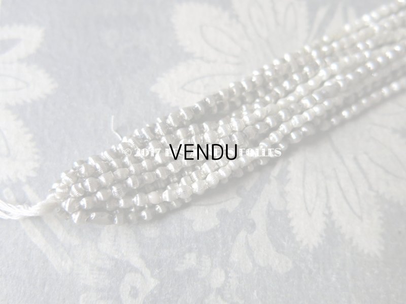 画像10: 1920年代 アンティーク 吹きガラス製 極小 ビーズ ライン入り シルバー  スフレビーズ 2×2.5mm  