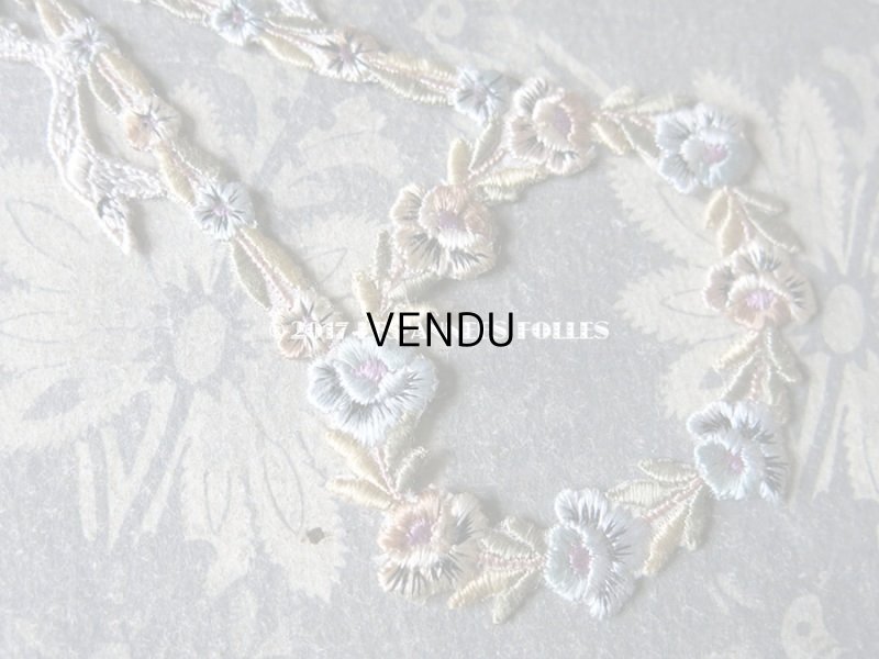 画像4: 1900年代 アンティーク  シルク製 リボン&フラワーリースの刺繍モチーフ 11