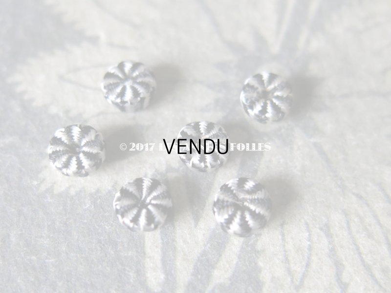 画像3: 19世紀 アンティーク ドール用 極小 シルク製 くるみボタン 5mm モノトーン 6ピース