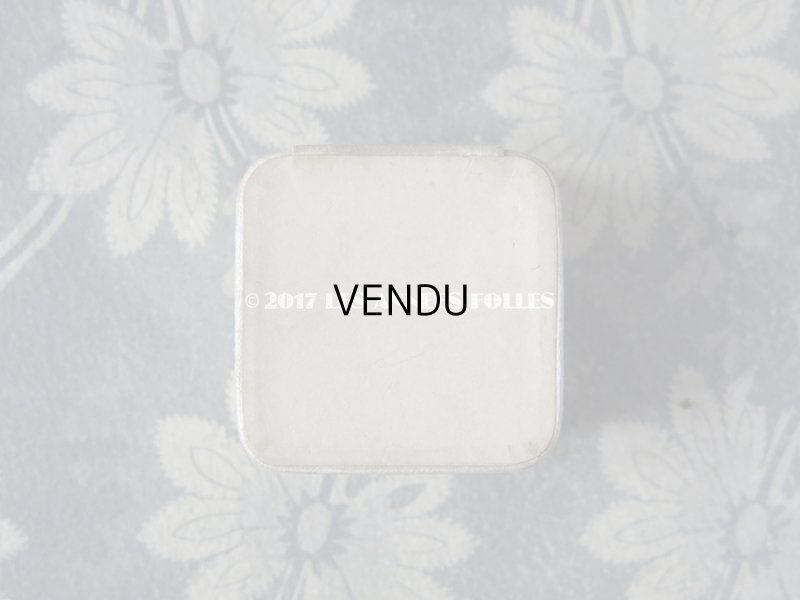 画像4: アンティーク ジュエリーボックス オフホワイトのシルクサテン