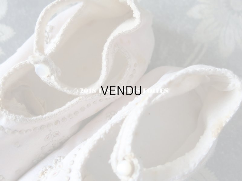 画像9: 1900年代 アンティーク ベビー用  淡いピンクの靴 手刺繍の花模様