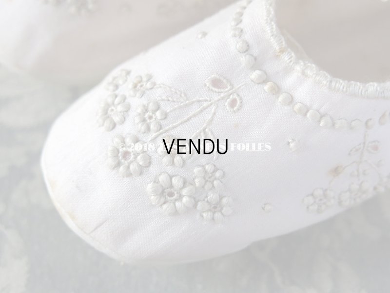 画像7: 1900年代 アンティーク ベビー用  淡いピンクの靴 手刺繍の花模様