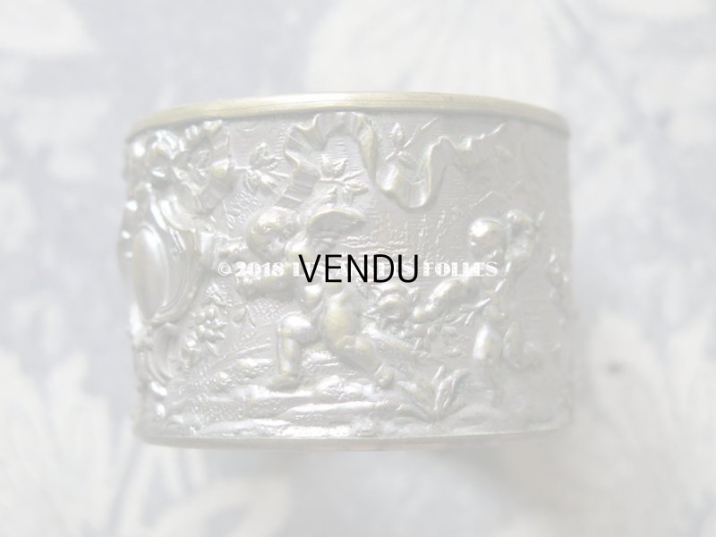 画像12: 19世紀末 アンティーク  ナプキンリング 2点のセット 天使と薔薇のガーランド