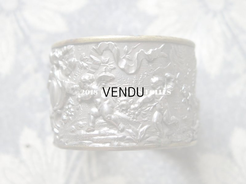 画像6: 19世紀末 アンティーク  ナプキンリング 2点のセット 天使と薔薇のガーランド