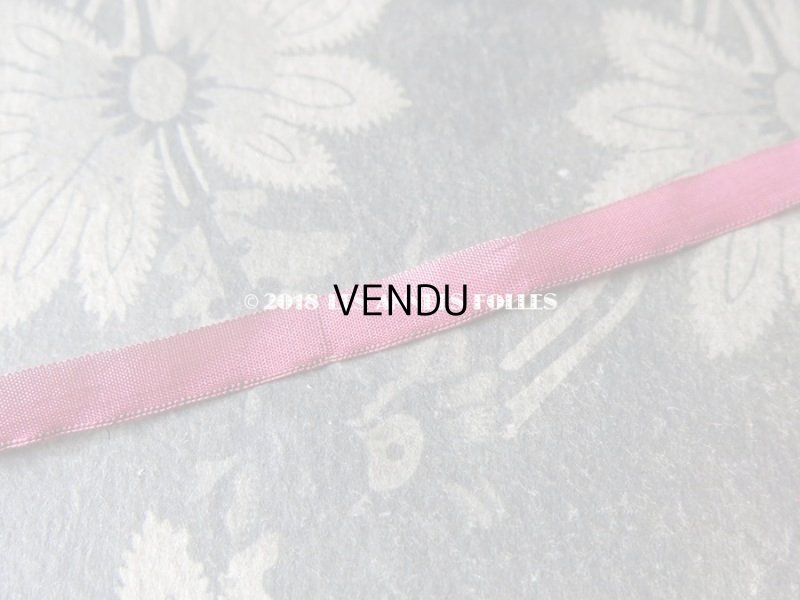 画像2: 1900年代 アンティーク シルク製 メタル糸の縁取り ピンクのグラデーションのリボン  7mm幅  