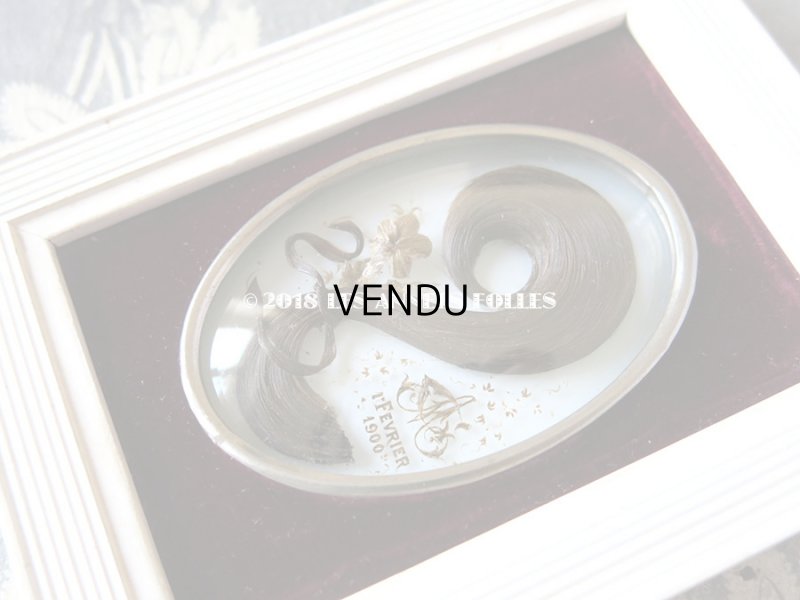 画像3: 1900年 アンティーク ルリケール 聖遺物のガラスフレーム  聖人の遺品 ボルドーのベルベット&白い木製フレーム