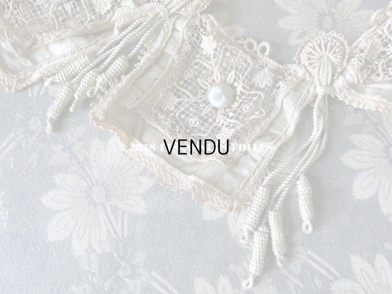 画像8: 19世紀末 アンティーク タッセル付 レース＆パールグリーンのベルベットのベルト