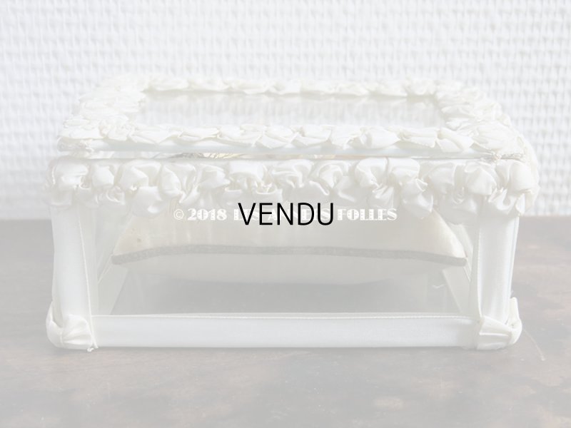 画像6: 19世紀末 アンティーク イエスキリストのルリケール ガラスケース 聖遺物 オフホワイトのリボンワーク 