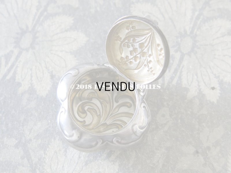 画像8: アンティーク シルバー製 鈴蘭のパウダーケース  