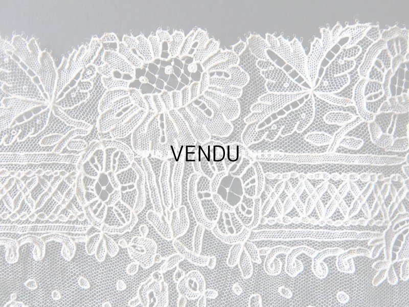 画像19: 19世紀 アンティーク ポワンドガーズのレース  結婚式のハンカチ 王冠の刺繍 【 ポワン・ド・ガーズ 】