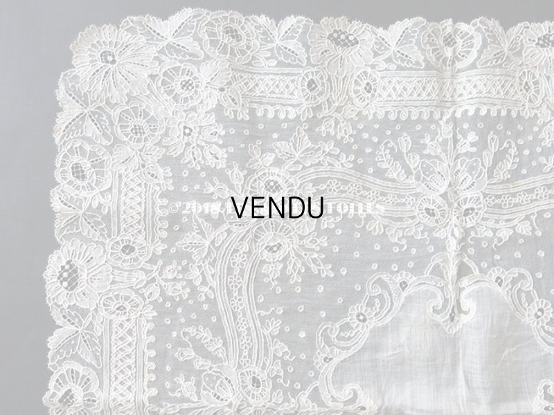 画像12: 19世紀 アンティーク ポワンドガーズのレース  結婚式のハンカチ 王冠の刺繍 【 ポワン・ド・ガーズ 】